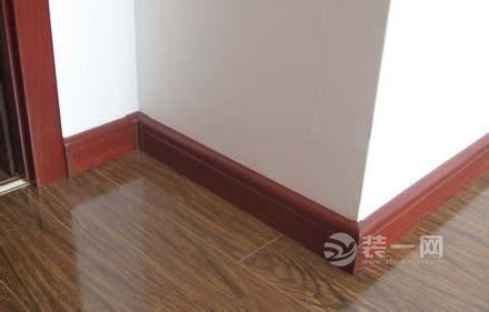 木质踢脚线安装步骤